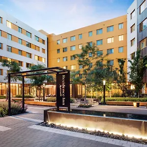 By Marriott Downtown/pearl District *** Portland