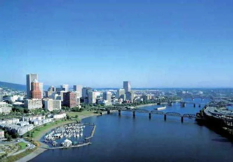 Residence Inn Portland Downtown/Riverplace Hotel