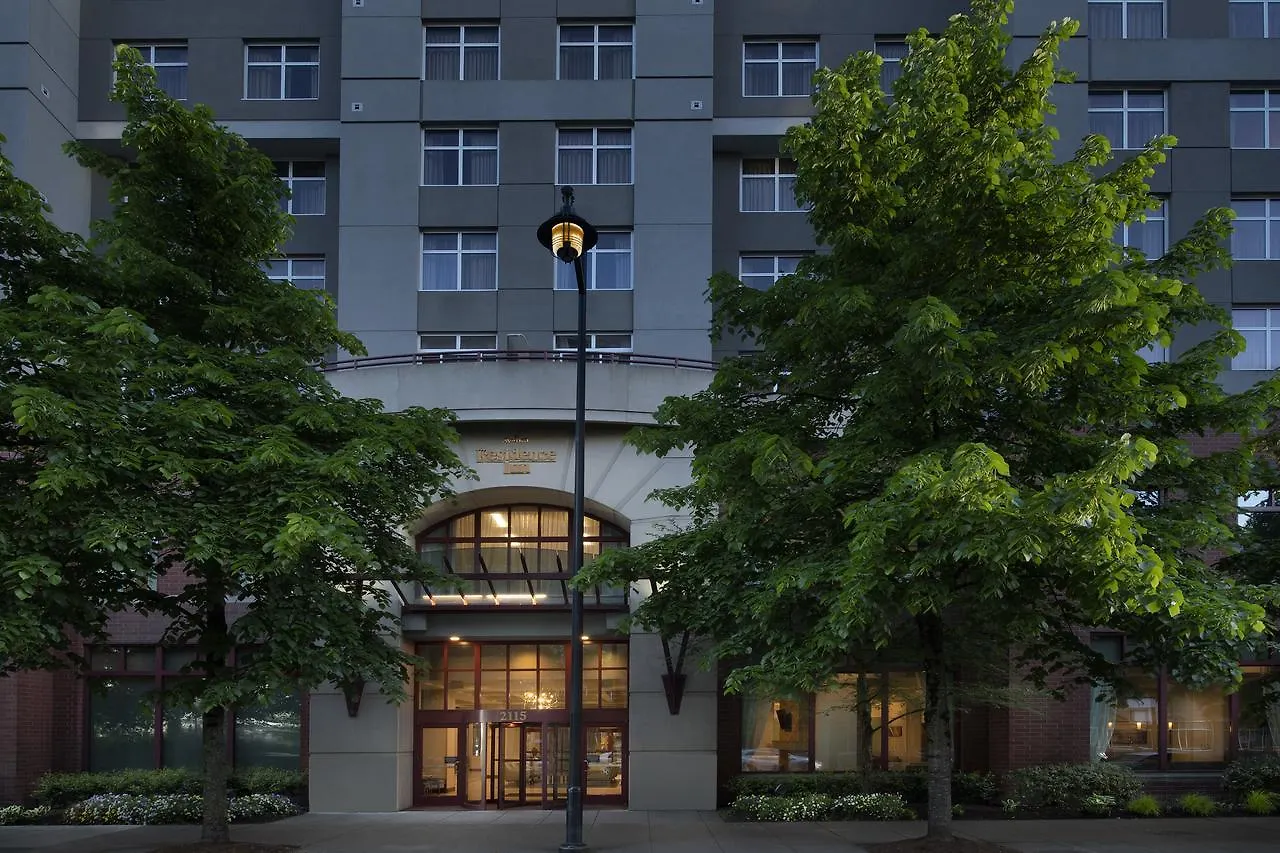 Residence Inn Portland Downtown/Riverplace Hotel
