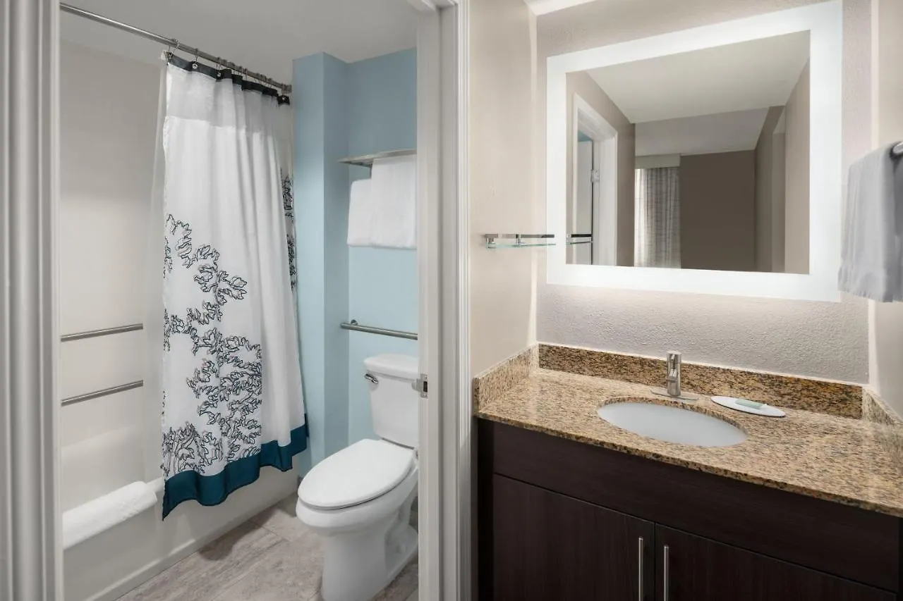 Residence Inn Portland Downtown/Riverplace Hotel